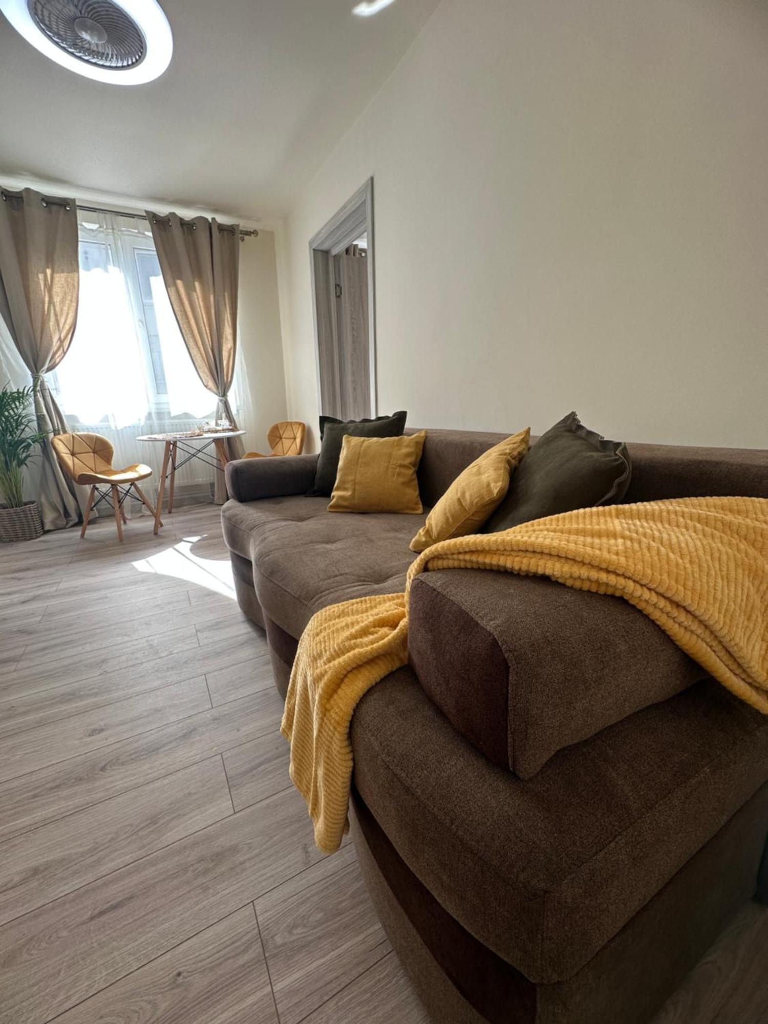 Angel House Apartment Deva Exterior photo